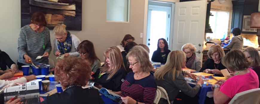 Una particular reunión de mujeres en Woodland Hills